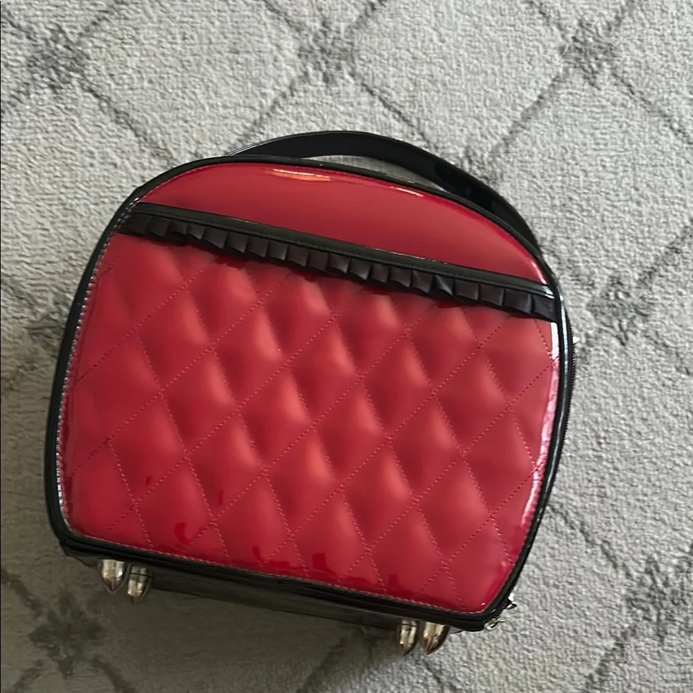 Lux de Ville Red&Black Patten Leather Retro Train Case